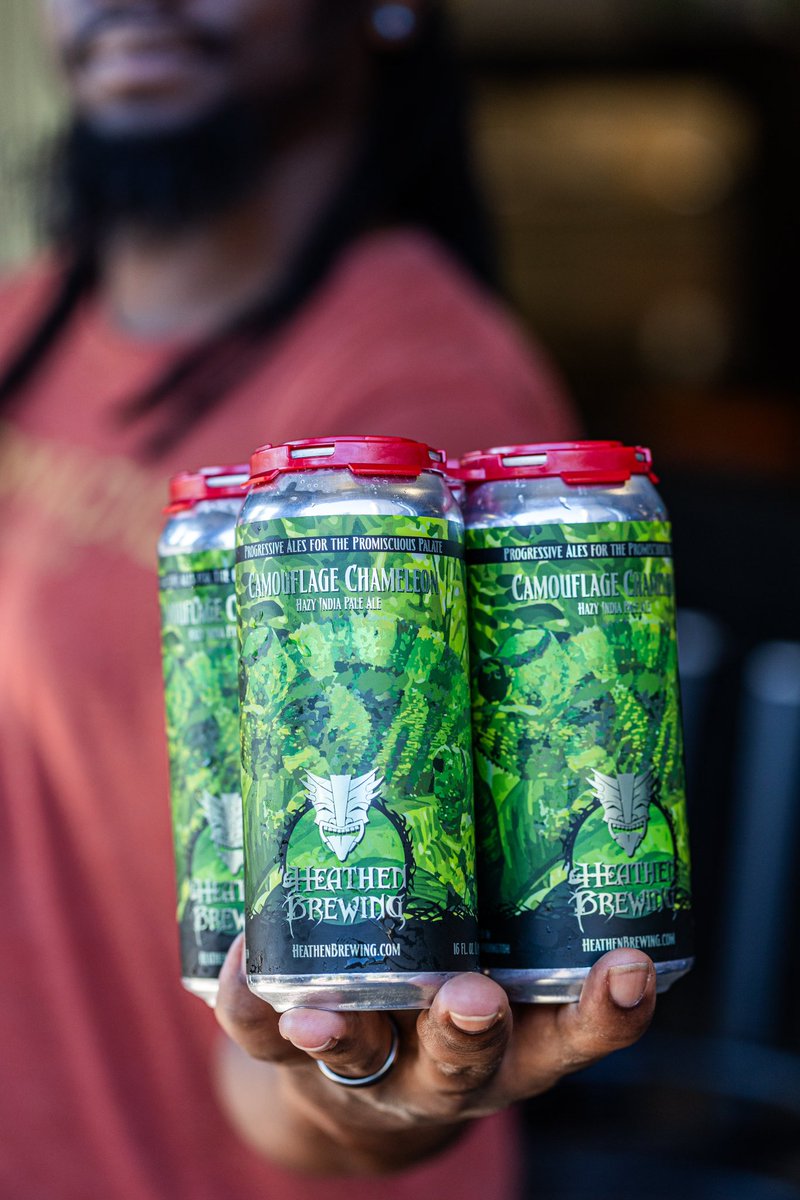 We are celebrating #WorldLizardDay with our Camouflage Chameleon Hazy IPA! 
🟢There are over 200 known species of chameleons. 

🔆Camouflage Chameleon has two hops: Idaho7 and Citra. 

Drop in for some cans, a pint, or grab some lunch! Doors open at 11:30am!