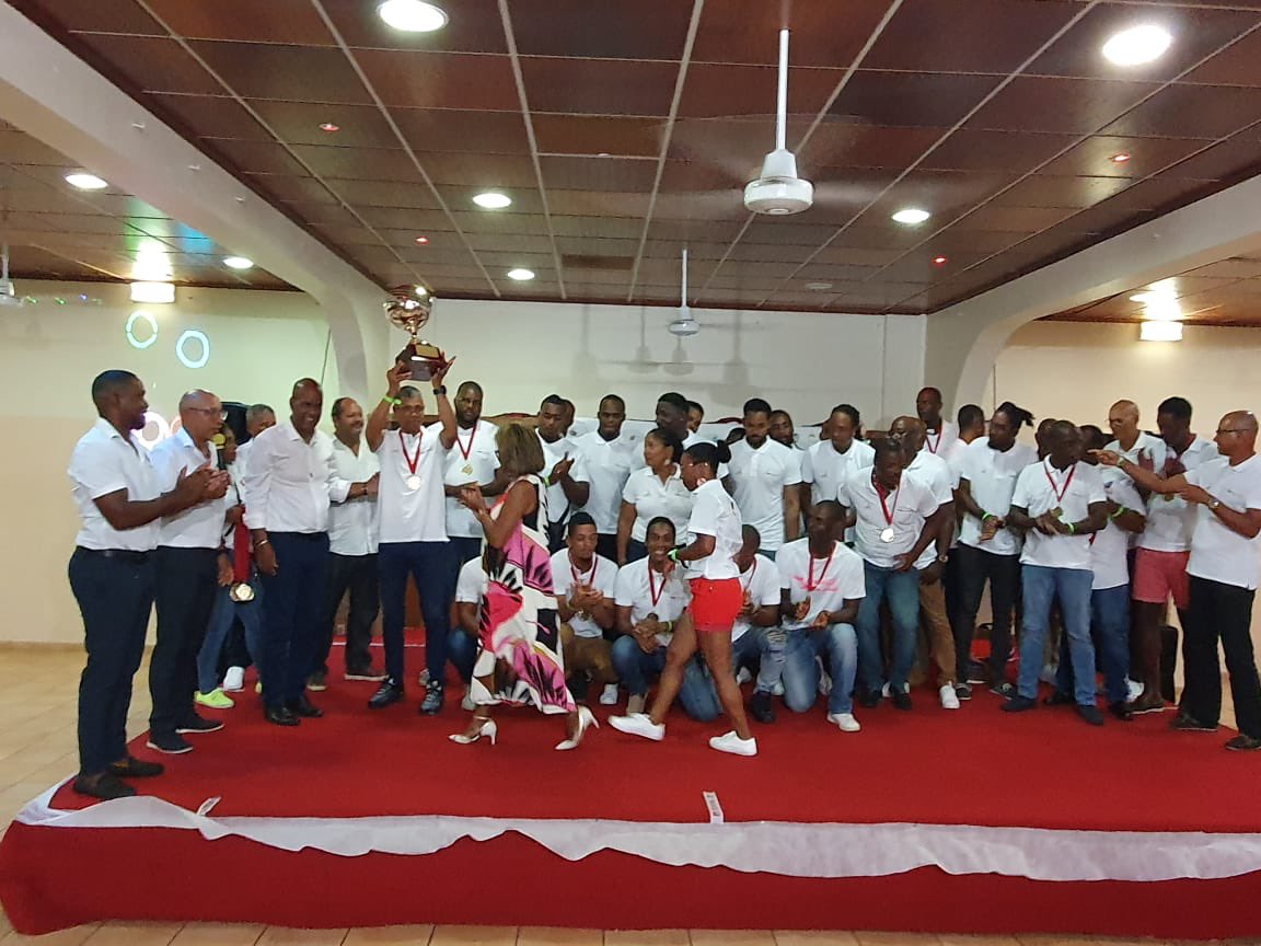 CTM_Martinique's tweet photo. #ACTUSCTM 

Le vendredi 11 août 2023 a été témoin de la convergence entre le #sport et la #culture lors de la cérémonie de remise des prix aux 16 équipages du #TourdesYoles de #Martinique 2023. https://t.co/6N5vfPylGP