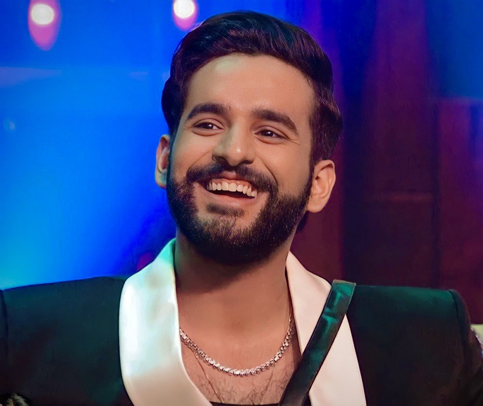 Elvish has won the trophy, but it's abhishek who has won the hearts 
The man who carried the whole show from the start till the end! 
He is the true winner n the most deserving one!
We love you Abhishek you are our winner 🏆
#FukraInsaan #BBOTTSeason2
#AbhishekMalhan𓃵