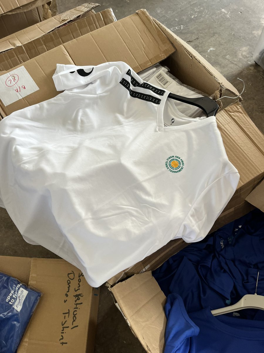 En nog veel meer💚 
Wij krijgen evenementenpartijen en die delen wij met ‘de straat’ #iedereendoetmee
Vandaag ruim 2200 stuks uitgegeven. De vraag/behoefte is enorm🙏🏻