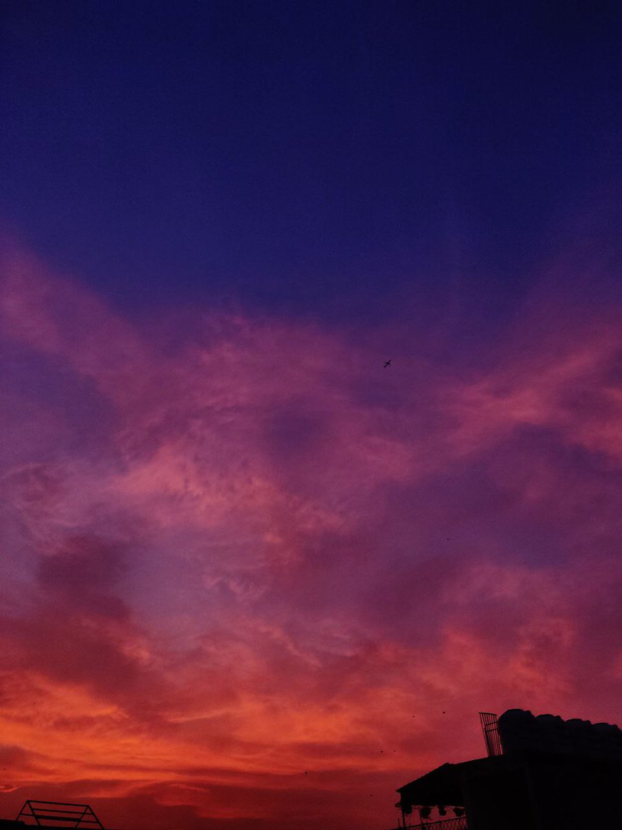 abk_star's tweet image. isī kā.enāt meñ ai &apos;jigar&apos; koī inqalāb uThegā phir 

ki buland ho ke bhī aadmī abhī ḳhvāhishoñ kā ġhulām hai

#insight #readwrite