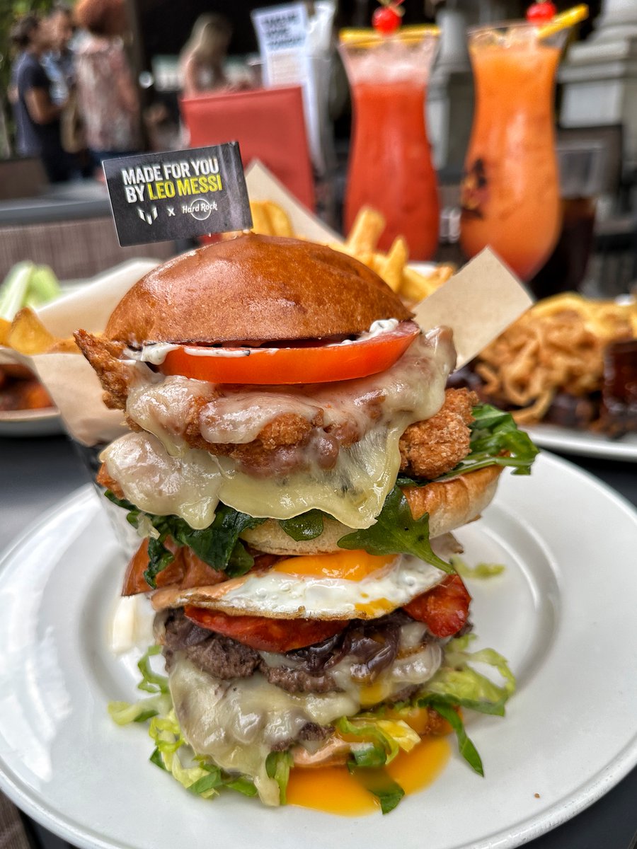 HardRock's tweet photo. The #MessiSandwich and #MessiBurger are works of art! 👏🍔
Have you tried them both?
📸: eatingwithtod https://t.co/7bLy8hOJCi