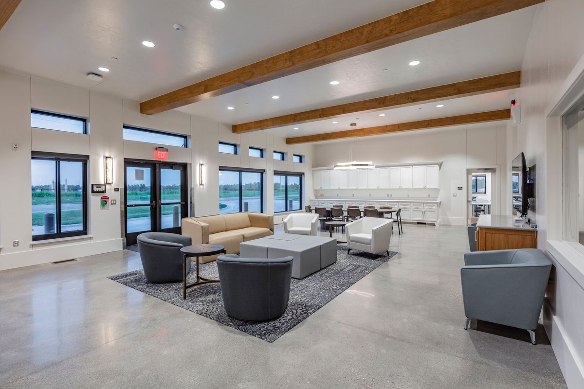 MAplusArch's tweet photo. We are thrilled to present the @DCAntlers Transition Center, a facility designed for the district's students with special needs. The Center includes a living space, kitchen, laundry room, mock bedroom, classrooms, and two quiet rooms, facilitating practical learning experiences. https://t.co/SXsgKc9dWc