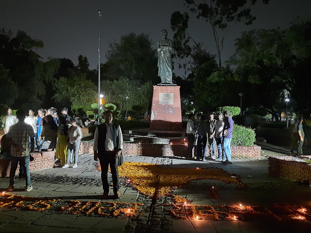 Partition Horror Remembrance Day & Akhanda Bharat Sankalpa Diwas celebration at Delhi University North Campus today.

#PartitionHorrorRemembranceDay #PartitionOfIndia #AkhandBharatDiwas