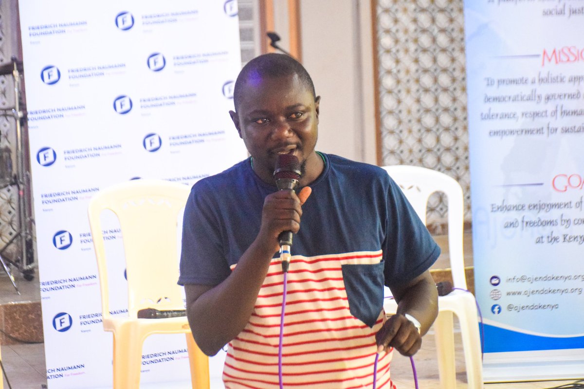 AjendaKenya's tweet photo. We celebrated IYD with Youth Serving Organization and Youth Thematic of  @CoastRights at Nyali fellowship in Mnazi Moja Mombasa. We had a panelist discussion on green skills and the contribution of youth towards it's future. https://t.co/nr022a2Blz