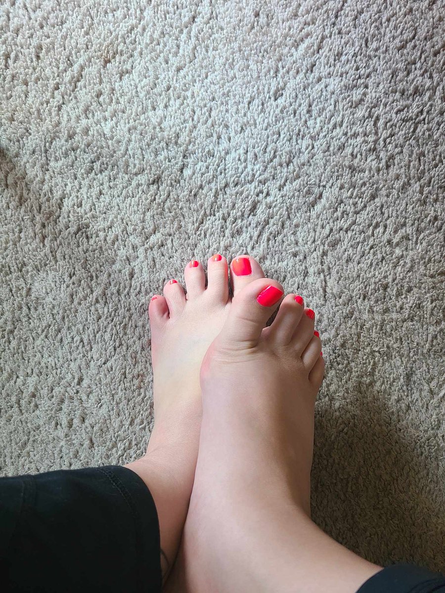 Worship my cute, perfect toes.

feet toes soles toeslovers solesandtoes tickle smalltoes booty fun lick legs ticklishsoles suckablefeet fitness freethefeet cute cutie softsole feetmodels toesdone pedicure pedi butt softtoes ticklish modelfeet yummy massage goddess fj sexy