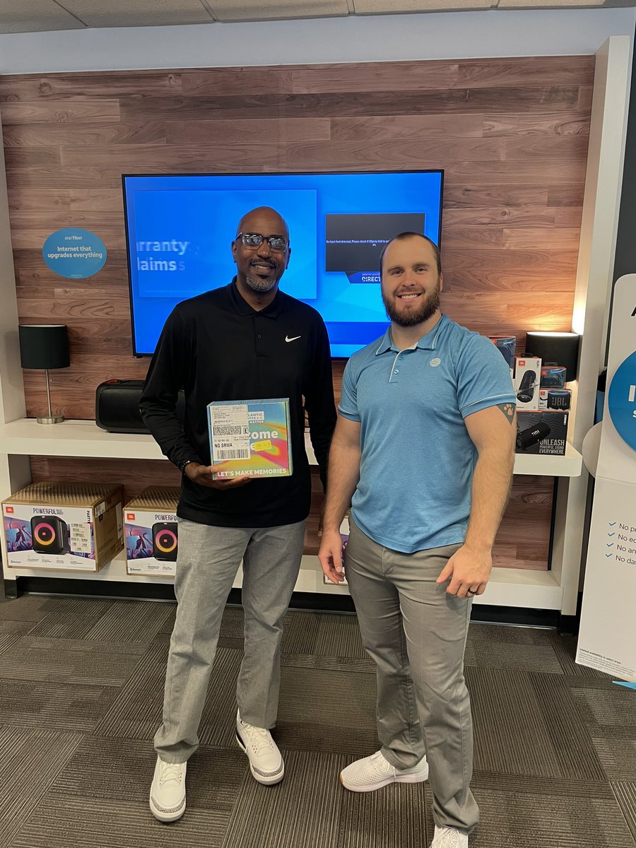 Chris Allison (@managermanchris) on Twitter photo 🎉 Exciting news! Today, we warmly welcome Marcus to our team! 👋🏼 It's been a long wait, but the day is finally here!🔥 Get ready for great things, because Marcus is about to make waves in our market! #MASFirstDayBestDay @MASUnitedTeam @VinceLeaks <a href="/julestwentysix/">Julestwentysix</a> <a href="/404girl/">Betsy Francis</a> 🎉 Exciting news! Today, we warmly welcome Marcus to our team! 👋🏼 It's been a long wait, but the day is finally here!🔥 Get ready for great things, because Marcus is about to make waves in our market! #MASFirstDayBestDay @MASUnitedTeam @VinceLeaks <a href="/julestwentysix/">Julestwentysix</a> <a href="/404girl/">Betsy Francis</a>