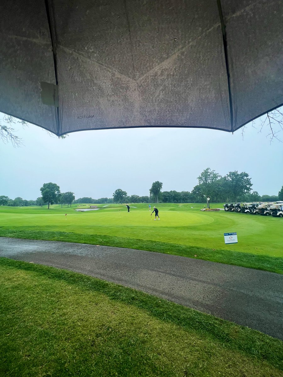 A bit of a wet start to the @AmericanCancer Cleveland Golf Classic! Great event, great cause.