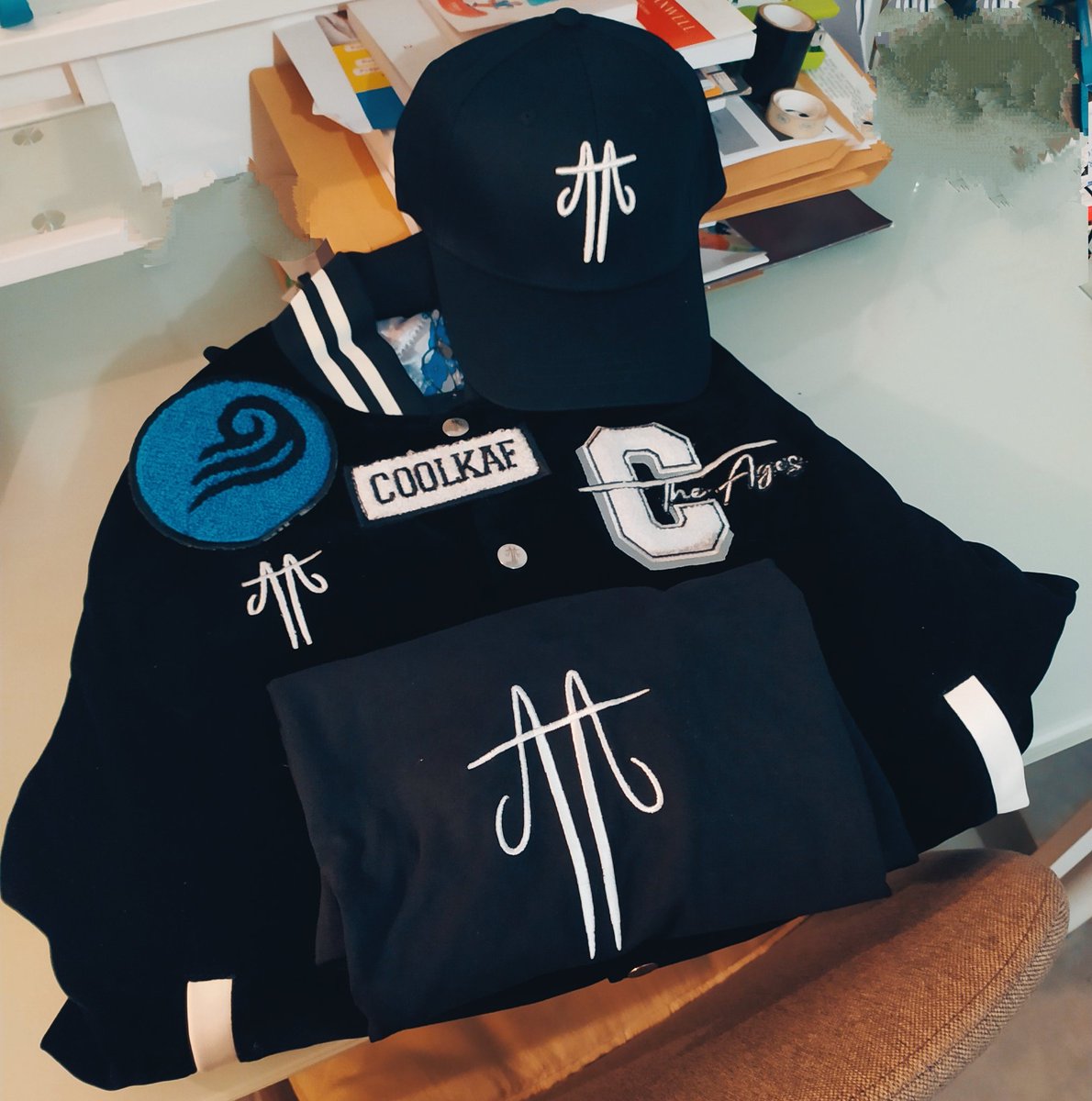 ✅ Bien reçu mon "armure" de <a href="/CrossTheAges/">Cross The Ages</a> les amis ✨😉

🤝 Merci à <a href="/chlagousami/">Chlagou Sami</a> et toute la team de CTA pour la qualité des vêtements 👍