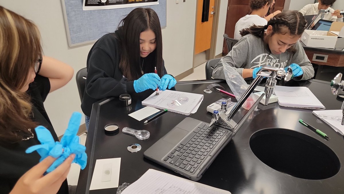 Clint High School STEM tweet media