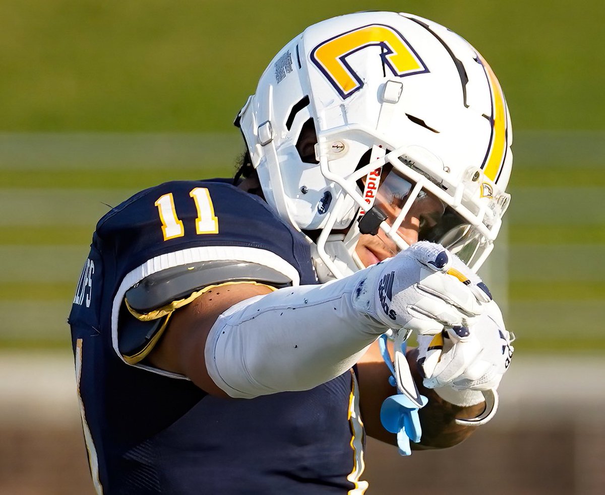 cj44smith's tweet photo. Beyond Blessed to receive an Offer from UTC!!!🟡🔵#AGTG @GoMocsFB @CoachT_Ward84 @247Sports  @Rivals @prepxtra @LamarBrown15  @whs_coachmorgan @westrebelsfb @CSmithScout @5StarPreps @SeanW_Rivals @ChadSimmons_ https://t.co/tT6CcB627J