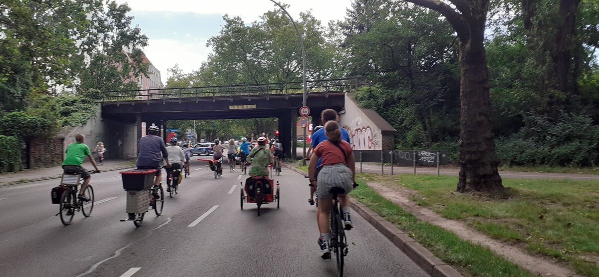 Der Gipfel der Unverschämtheiten!
Ollenhauerstraße, Rödernallee
<a href="/SchreinerManja/">Manja Schreiner</a>