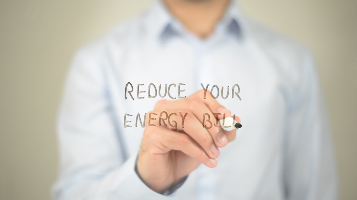 RogerThePlumber's tweet photo. As the summer heat rolls in, keeping your Kansas City home cool and comfortable becomes a top priority. However, running your air conditioning system constantly can lead to high energy bills. Here how to cut AC energy bills without sacrificing comfort.

https://t.co/lgnMooM8s2 https://t.co/5eWcYDgyo1