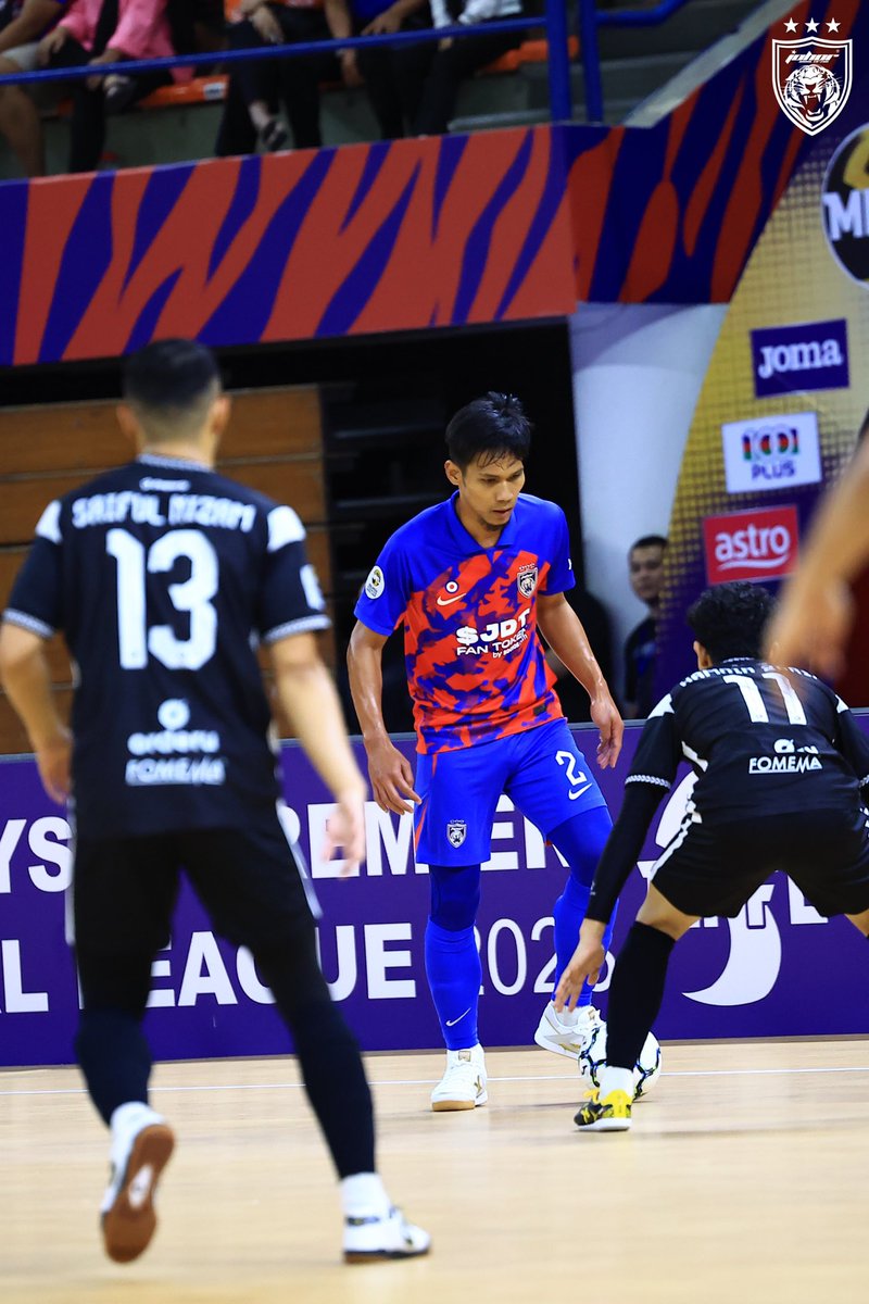 futsaljdt's tweet photo. Comeback Stronger Tigers! 💪🔴🔵

JDT [3-2] PAHANG RANGERS
(Saad Sani 3' / Awalluddin Mat Nawi 12' / Danial Dain 30')
(Sergio Jamur 16', 19')

*Pahang Rangers wins 9-6 on aggregate

More photos : https://t.co/3nnb2FYLeo

#MPFL2023 
#JDTFutsal 
#JDTFamily 
#luaskankuasamu https://t.co/isKgwoxLO5