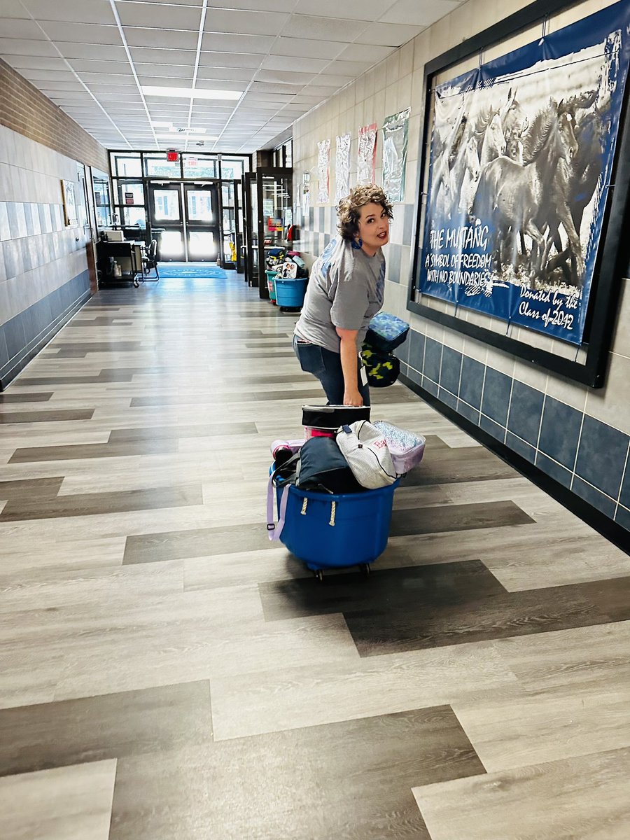 Jose Vega (@josevegamhe) on Twitter photo Shoutout to the best principal partner out there, <a href="/mooretolearn/">Laura Moore</a>!! Thank you for always being there and always ready to jump in. MHE appreciates YOU!
#RISDWeAreOne #RISDFirstDay
#4Ranches1Family Shoutout to the best principal partner out there, <a href="/mooretolearn/">Laura Moore</a>!! Thank you for always being there and always ready to jump in. MHE appreciates YOU!
#RISDWeAreOne #RISDFirstDay
#4Ranches1Family