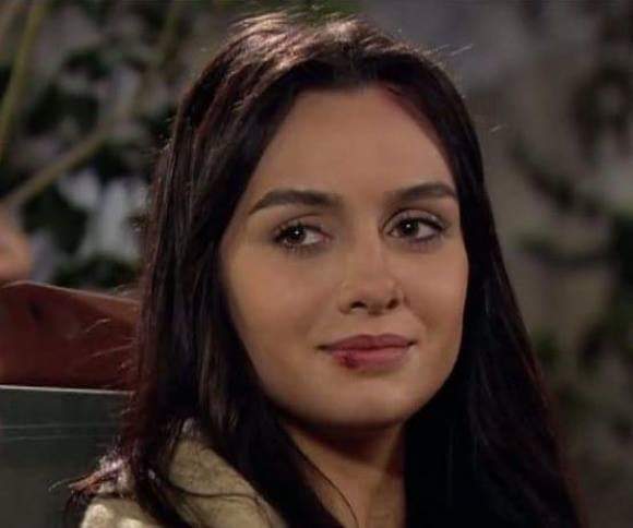 raniakids's tweet photo. @nourheneyousfi مرت ١٣ سنه و لا تزال أحداث المسلسل فى ذاكرتنا 
و صورهم محفوظه قى ذاكره التليفونات 
#Birceakalay https://t.co/hnOy6dSF8l