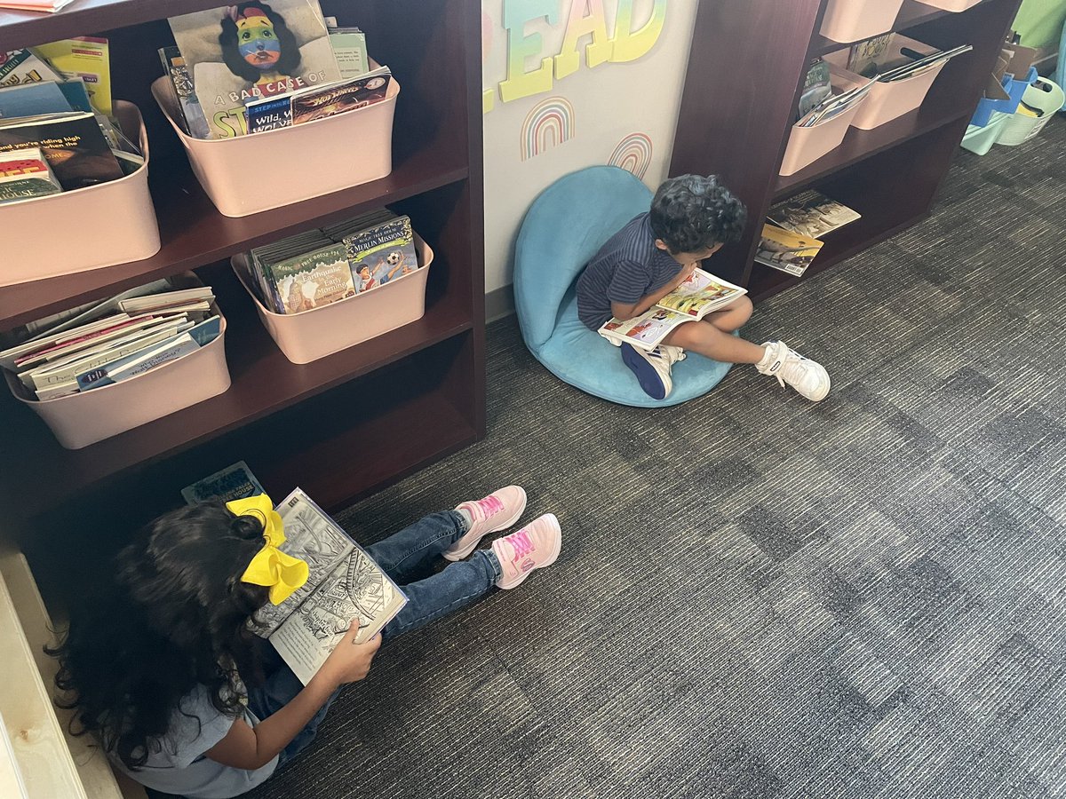 Schulzin3rd's tweet photo. Today we practiced choosing a just right book and worked on our independent reading stamina! These 2nd graders are on a roll! #JPEPatherPride @JPE_Panthers https://t.co/PA1H5kyuxB