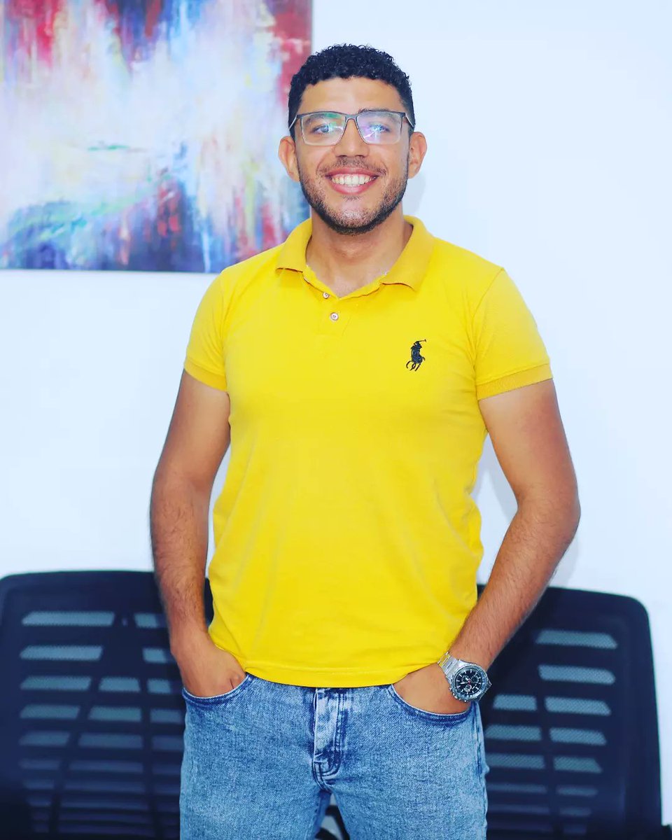 melramady84's tweet photo. هناك شئ جميل فى عينيك اظن انه انعكاسي😎♥️ https://t.co/xNCcFMNCC7