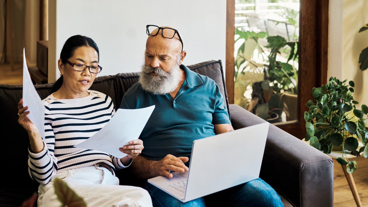 MassucciFinance's tweet photo. When you look forward to retirement, you’re likely thinking about how much money you’ll have and if it will be enough to sustain your current lifestyle. But the choice to retire doesn’t always revolve around assets. Here’s why: https://t.co/bXUXnREzhg #retirement #career https://t.co/CXh66bhYku