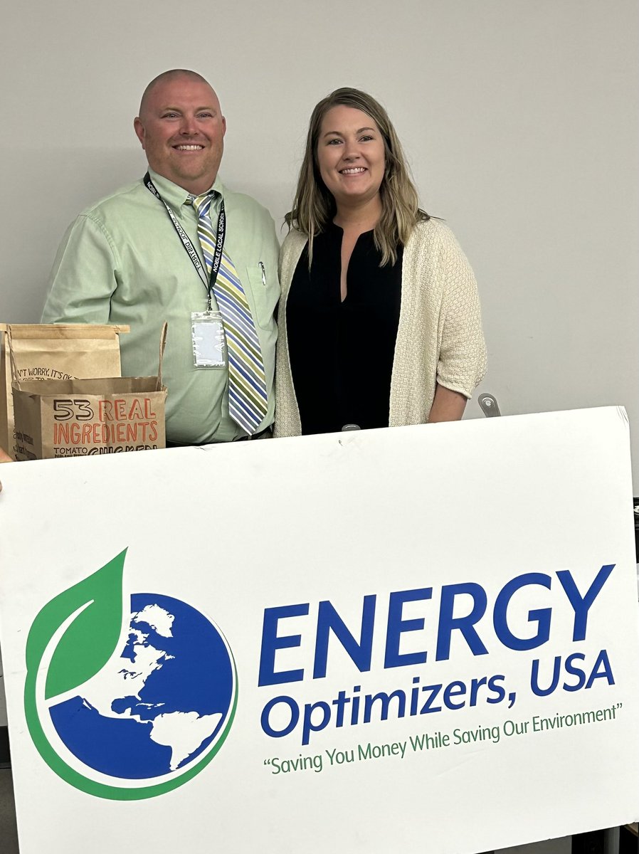 NobleLocal_SD's tweet photo. Thank you to Brittainy Flanagan &amp; Energy Optimizers for providing Chipotle for the entire NLSD staff today! 💥🟢💥🟢💥

@EoptimizeUSA https://t.co/WpGGkj1smq