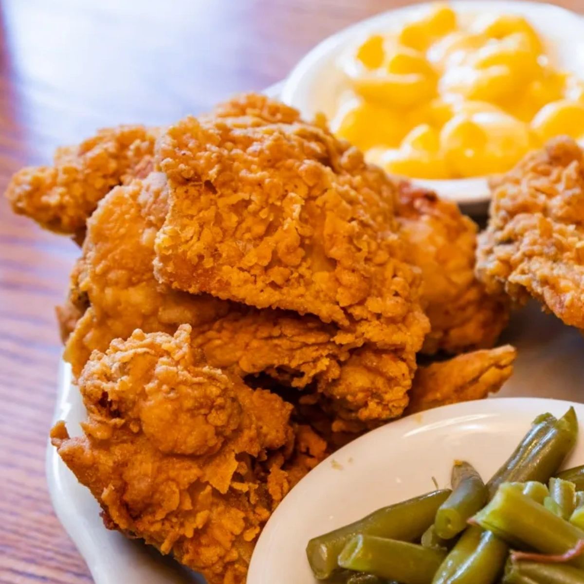 Nothing beats a plate of our mouthwatering fried chicken! 🍗🤤 Made with love and served hot and crispy, it's the star of every meal. #PoFolks #SouthernFood #HomestyleCooking #catering #FriedChicken #EarlyBird #MadeToOrder #SweetTea #StPetersburg #FloridaFoodie