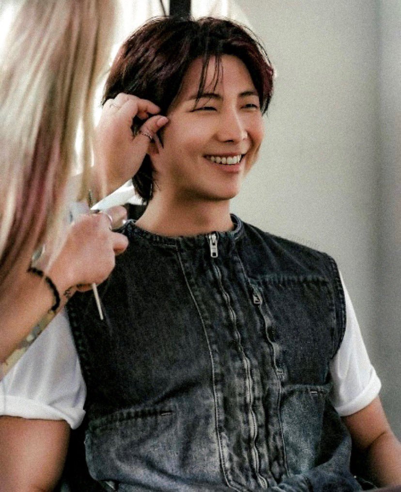 EB0YRM's tweet photo. deeply in love with namjoon. https://t.co/4SlP1igINb