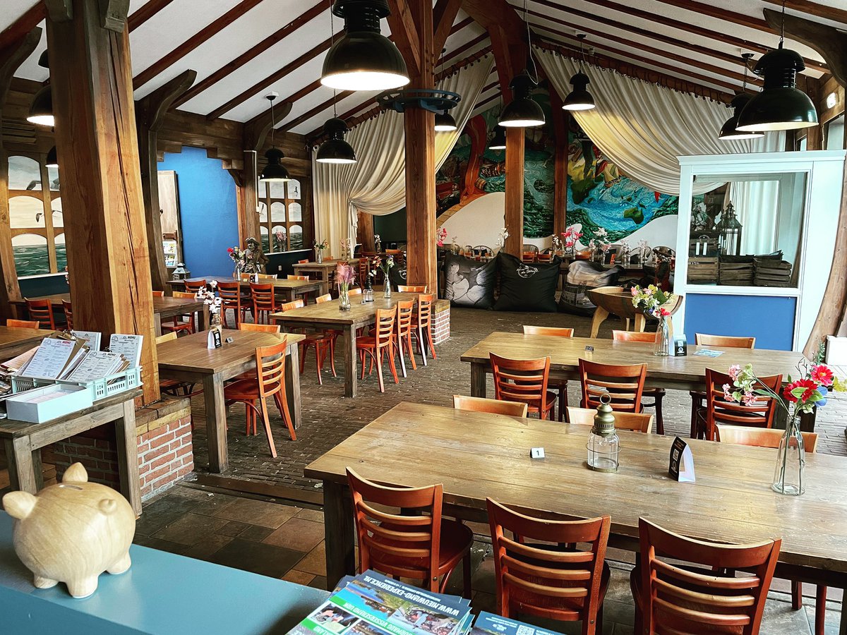 GeorgFromm's tweet photo. Extra openingstijden TAVEERNE DE BATAVIA @HISWAtewater  vanaf 9u tot ..
#ontbijt #koffie #lunch #borrel #dinner #borrel #ginbar #champagnebar https://t.co/cFGvdeETQN