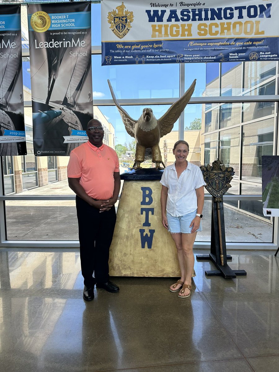 Welcome Back To School - Our Community Partner (COR Houston) dropped off Spiral Notebooks and Pencils to support our Scholars. Thank you for the support. <a href="/_cphilli2/">Dr. Carlos Phillips</a> <a href="/BookerWrs/">Booker T Washington/WRS</a> <a href="/BTW_Houston/">Booker T. Washington</a> <a href="/btwbasketball/">Booker T. Washington Basketball</a> @HISD_Wraparound @Gentry_HISDWrap