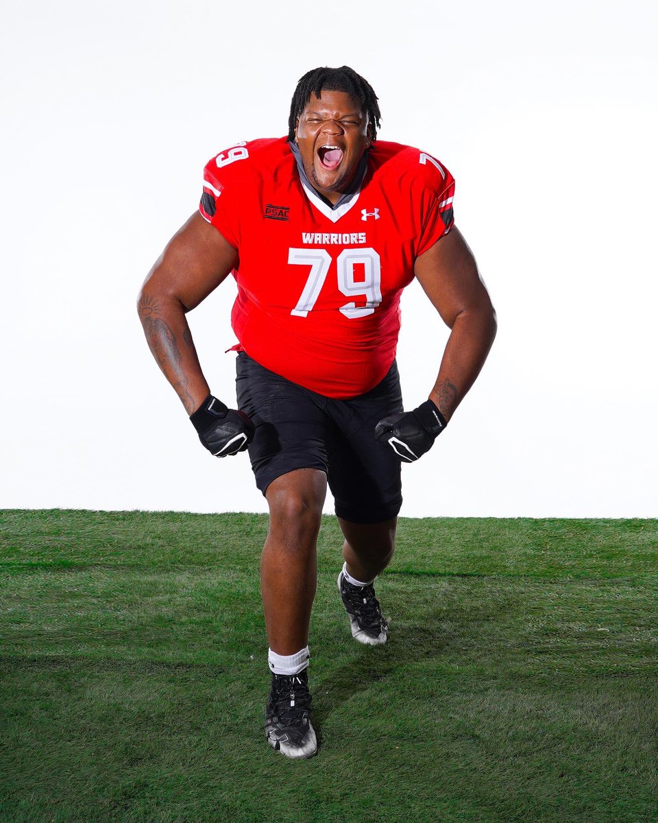 ESU_Football's tweet photo. 📸 𝗦𝗻𝗲��𝗸 𝗽𝗲𝗲𝗸 𝗳𝗿𝗼𝗺 𝗺𝗲𝗱𝗶𝗮 𝗱𝗮𝘆 𝗽𝘁. 𝟭 #BloodRunsThick https://t.co/52INUQ996L