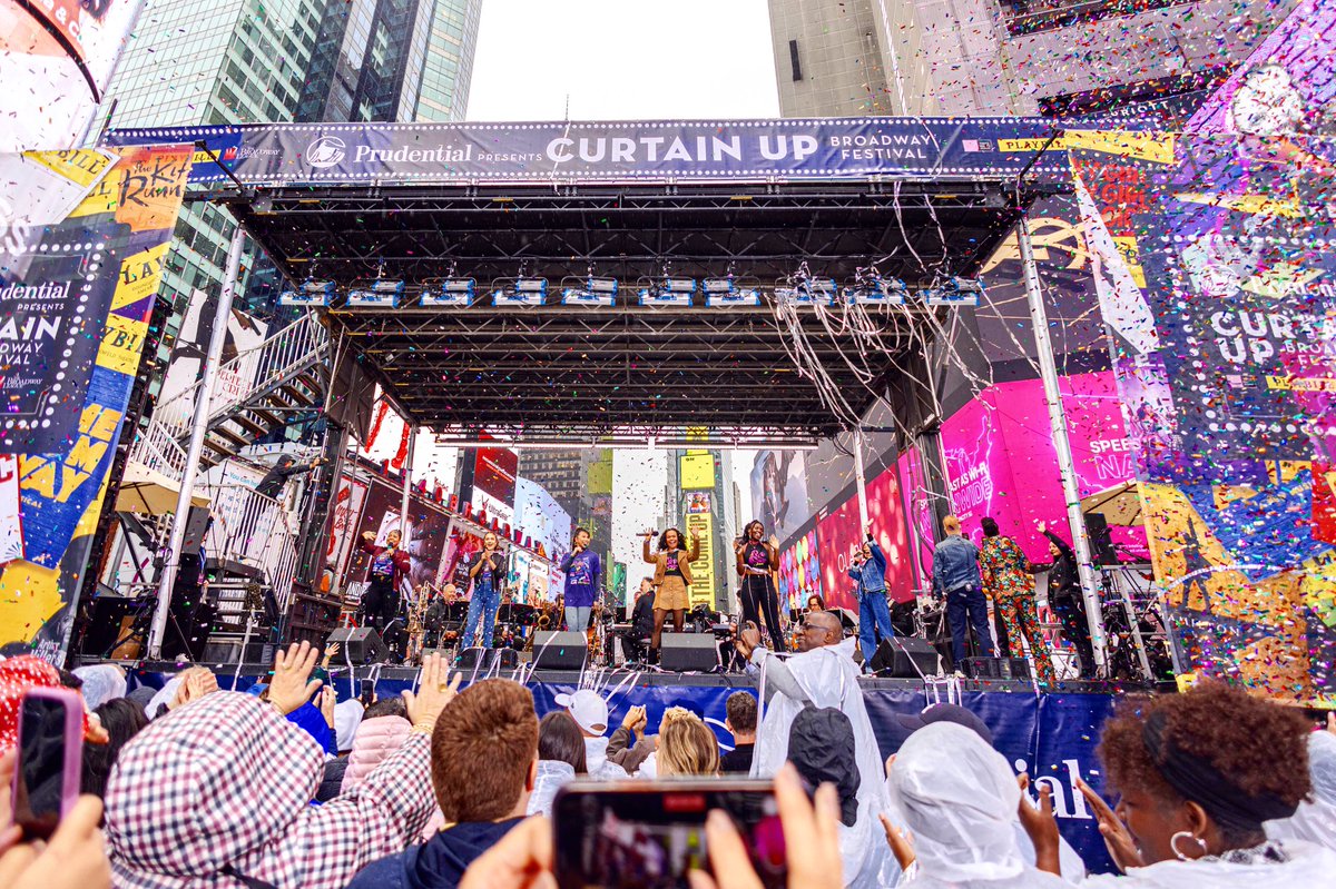 TimesSquareNYC's tweet photo. #CurtainUpBway is back! Our third annual Broadway festival will return in September with @playbill and @BroadwayLeague in #TimesSquare 🌟🎭🎟️ https://t.co/RmkwUtMZl4 https://t.co/dg4DSajuTD