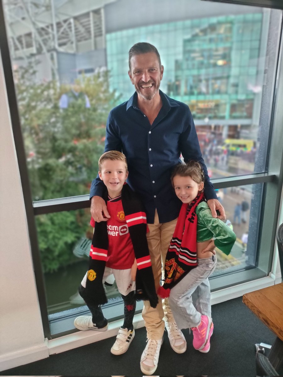 Taking the kids back to where it all began!! Vamos United 💪 #theatreofdreams #MUFC #MUNWOL