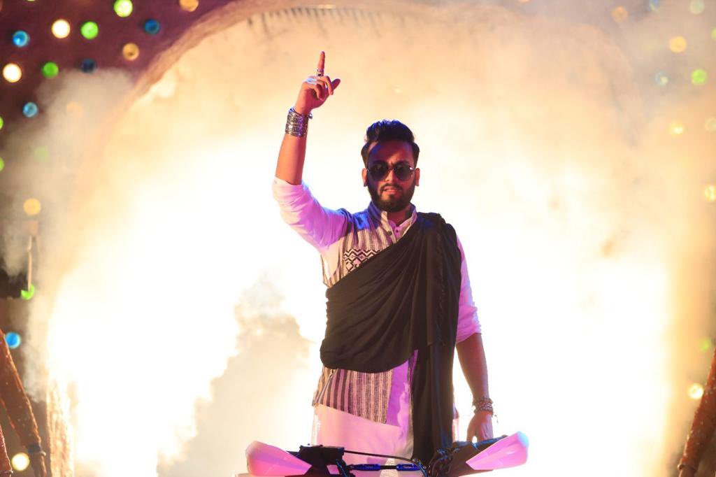 History created!!

First Wildcard won #BigBoss trophy

Congratulations - #ElvishYadav 🥺❣️🫶

#ElvishArmy𓃵
#ElvishYadav𓃵 
#BBOTT2GrandFinale
#BiggBossOTT2Finale