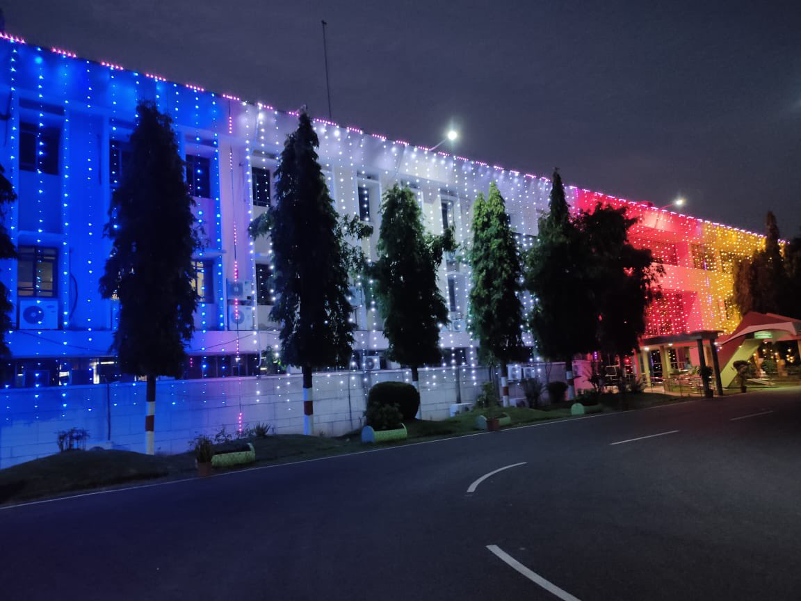 CSIR_NEERI's tweet photo. Director and Staff of CSIR-NEERI wishing you a very happy Independence Day 2023 @CSIR_IND @dgcsirIndia https://t.co/1oLatbnbXP