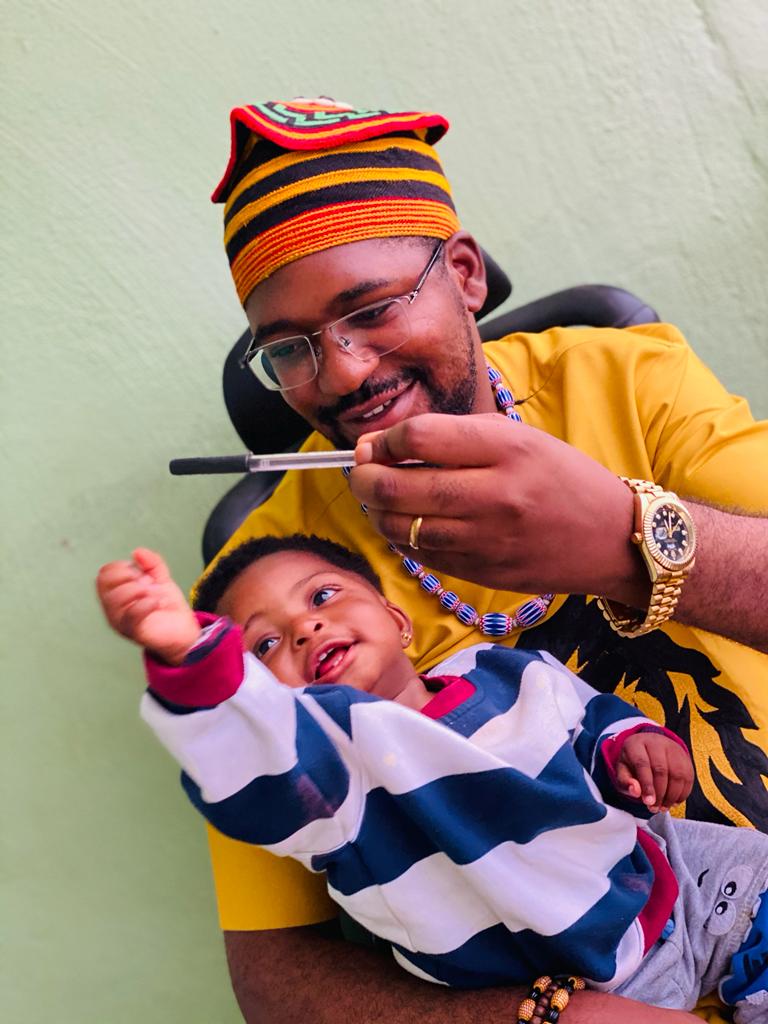 fon_oku's tweet photo. It has been exactly one year that God blessed us with a wonderful baby-girl, happy 1st birthday to you my Princess💕 for being a part of our family and for bringing all the happiness and joy. https://t.co/1i1Qd26CAT