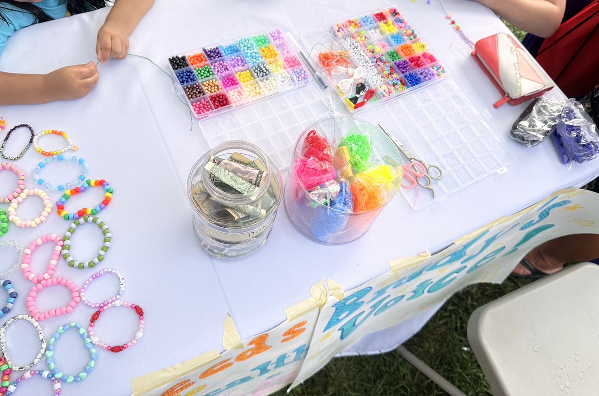 Whether it's rain or shine, NHS will make it happen!
We sold handmade bracelets for $1 each and all proceeds are headed towards mental health awareness work, along with our local charity "Brady's Voice"!
Thank you to everyone who came and donated!!