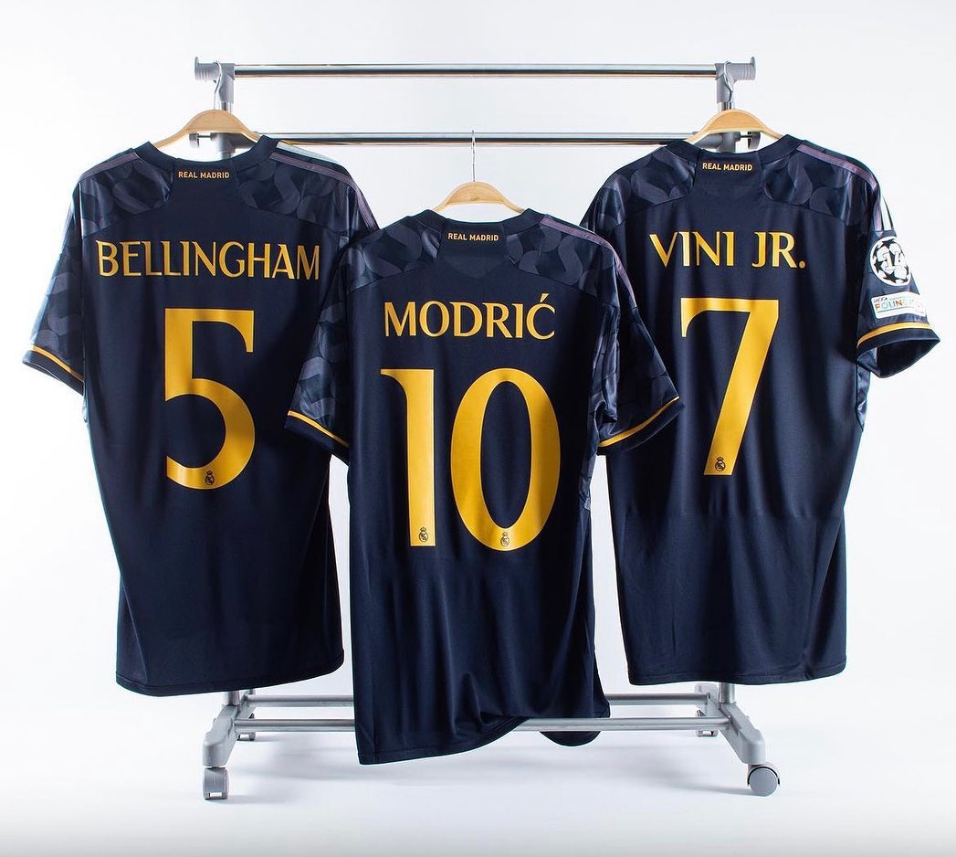theMadridZone's tweet photo. The best selling jerseys at Real Madrid. https://t.co/U3BCAr3Yv0