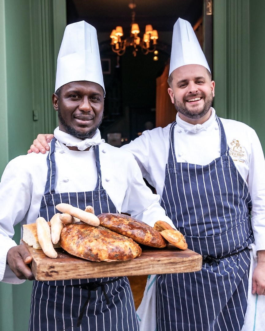 LEscargotSoho's tweet photo. Head Chef Jimmy insists all our bread is baked from scratch on the premises. Fysh, our baker, is especially proud of the truffled “snail bread”, a recipe he’s perfected over many years.
#londonrestaurants #londonfood #sohorestaurant #frenchfood #frenchchef #frenchcooking https://t.co/UVaVA9JsE7