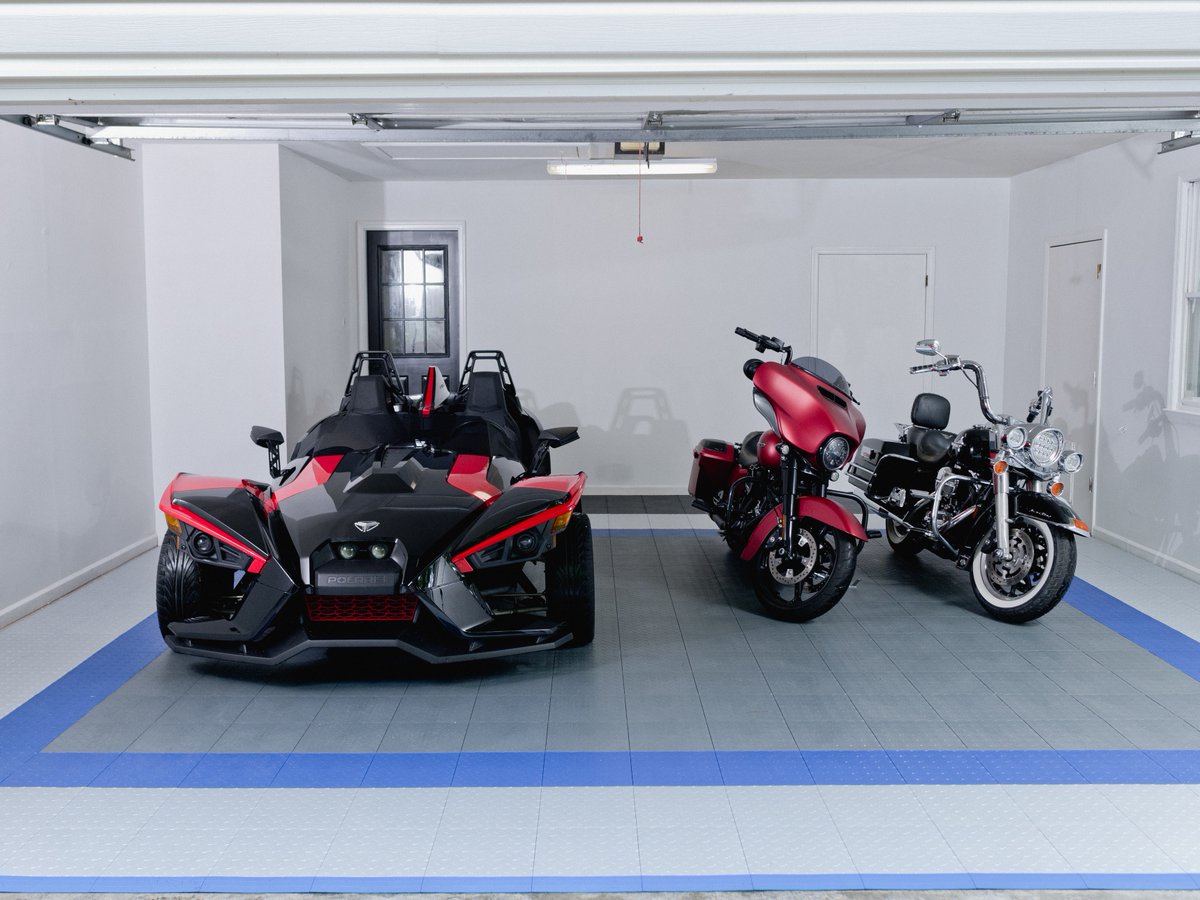 Give your garage that showroom quality look with our Diamondtrax Home tile.

Shop our Diamondtrax Home tile and more here: bit.ly/3TeS9gO

#garage #modularfllooring #garagemakeover #slingshot #motorcycle