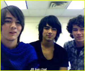 heyitsjobros's tweet photo. just thinking about the fact jonas brothers were the first youtubers https://t.co/Pk1AYc3ej8