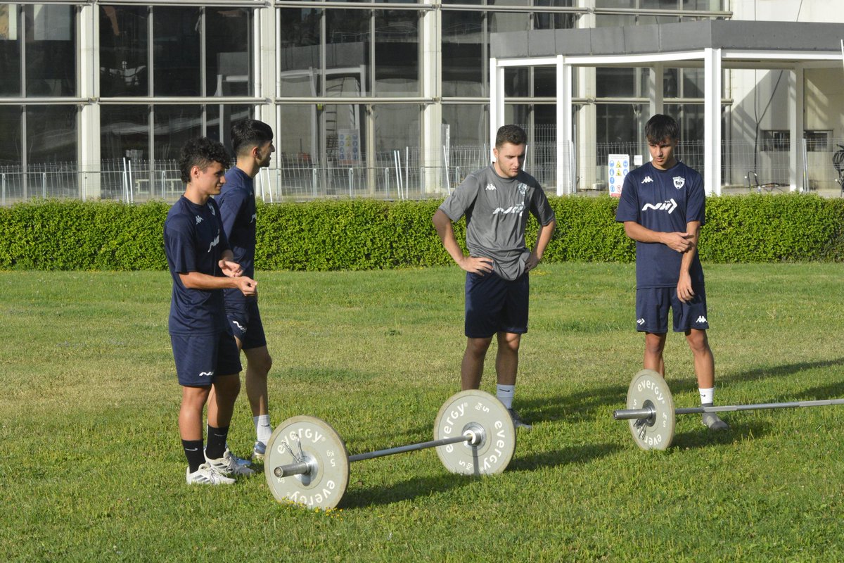 CDG_cantera's tweet photo. Hoy comenzó su pretemporada el Promesas 2023/24 💜

El filial morado comienza un curso lleno de esperanzas, objetivos y posibilidades 

Un proyecto cargado de ilusión que pronto os presentaremos https://t.co/HmLI1J59hz