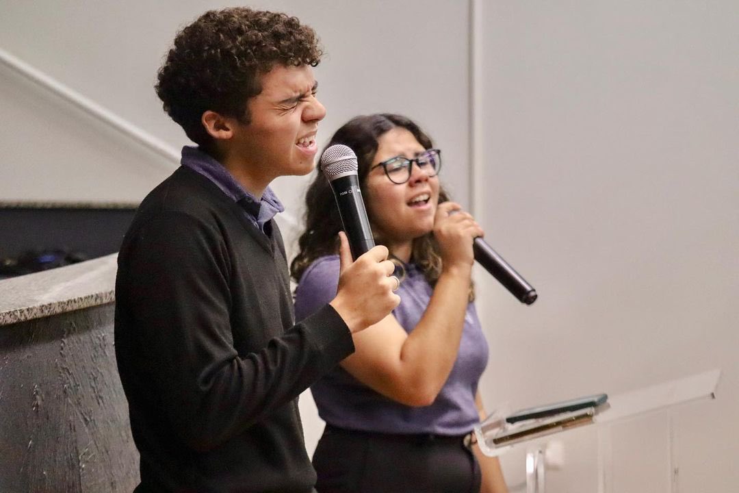 Capela com o Pr. Wilson Paroschi

“Não me envergonho do evangelho, porque é o poder de Deus para a salvação de todo aquele que crê…” (Rm 1:16).

Não devemos nos envergonhar do evangelho de Cristo, mas sim proclamá-lo com fé e coragem.

#evangelho #salt_fap #teologia