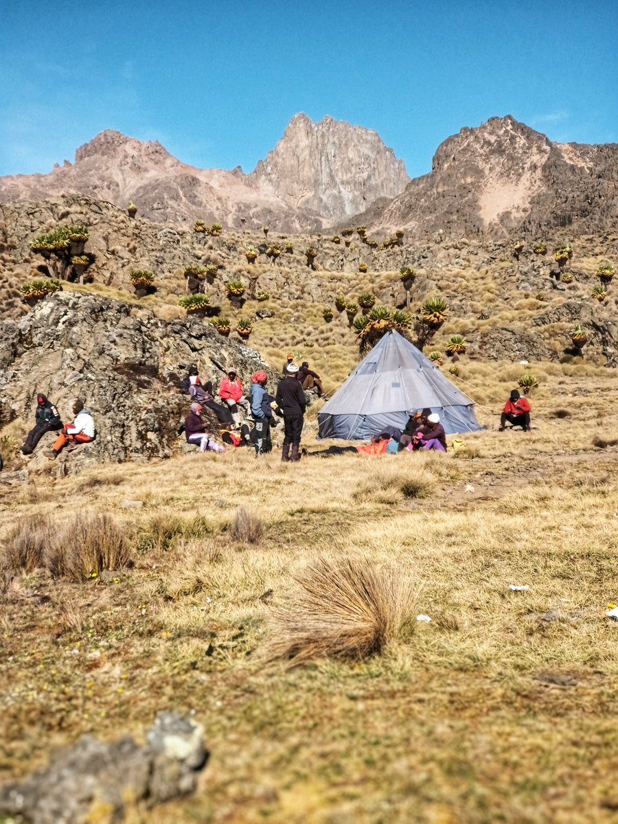 SpikyTours's tweet photo. An Adventure is Calling and I Must Go ‼️
📌Mt Kenya National Park
Get There With Confidence Starts at @SpikyTours &amp; @SammySpikytours 
📲 +254796597208
📥 info@spikytours.com

#mtkenya #tembeakenya #spikytours #adventure #hiking #explore #adventuretravel #spikytours #hikingtrails https://t.co/vp1EvSTE9P