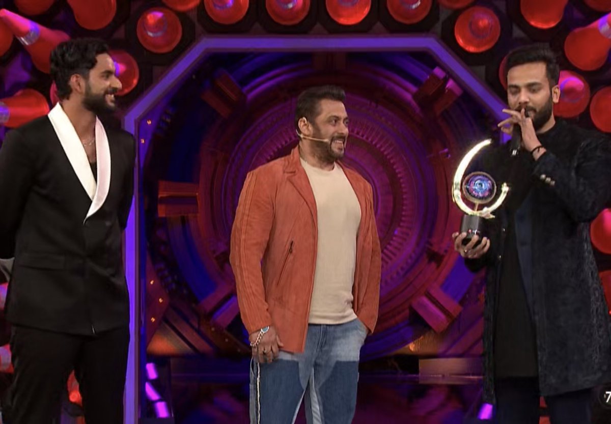 trishanegi1's tweet photo. This moment has a separate fanbase🥰 Tears rolling down 🥹
#itnikhushi #ElvishForTheWin #ElvishArmy𓃵 #ApneRaoSahab ♥️
Congratulations #ElvishArmy https://t.co/tNngiWS8zI