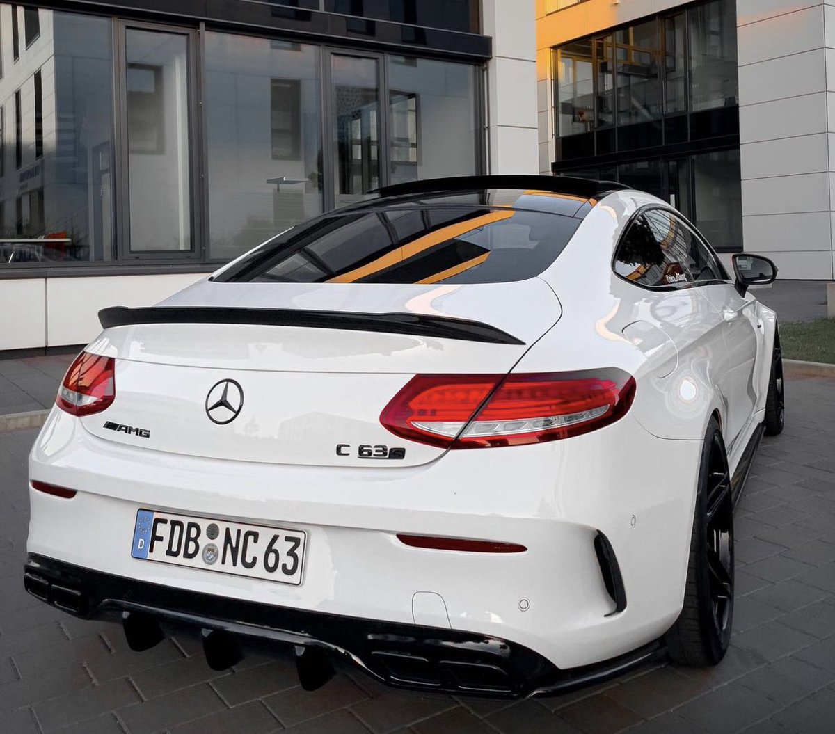 motorforms's tweet photo. C63s AMG 🤍 https://t.co/q9GI8sJUgc