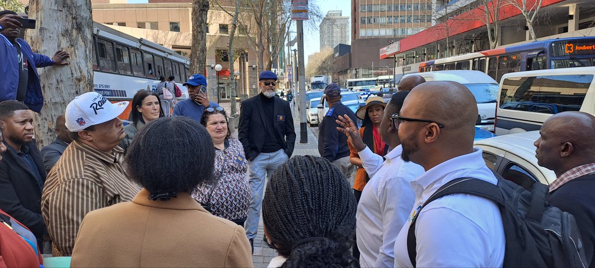 JOZI MY JOZI (Day 1 of 2 Workshop)
Spent the day with colleagues in the private sector, the City of Johannesburg executives and officials, looking at strategic partnerships to rejuvenate the inner city of Joburg.