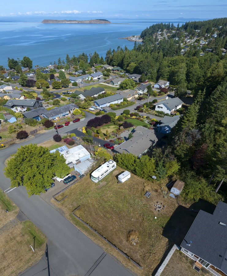 SequimWAGermans's tweet image. Live  where the mountains meet the Sea! Lovely Cape George .18 acre land  parcel for sale. One of a very few building lots available in the  neighborhood. 

NNA Dennis Blvd
#landparcel #porttownsend #capegeorge #porttownsendlandparcel

Call 253.442.9412 

olympic.craigslist.org/reb/d/port-tow…