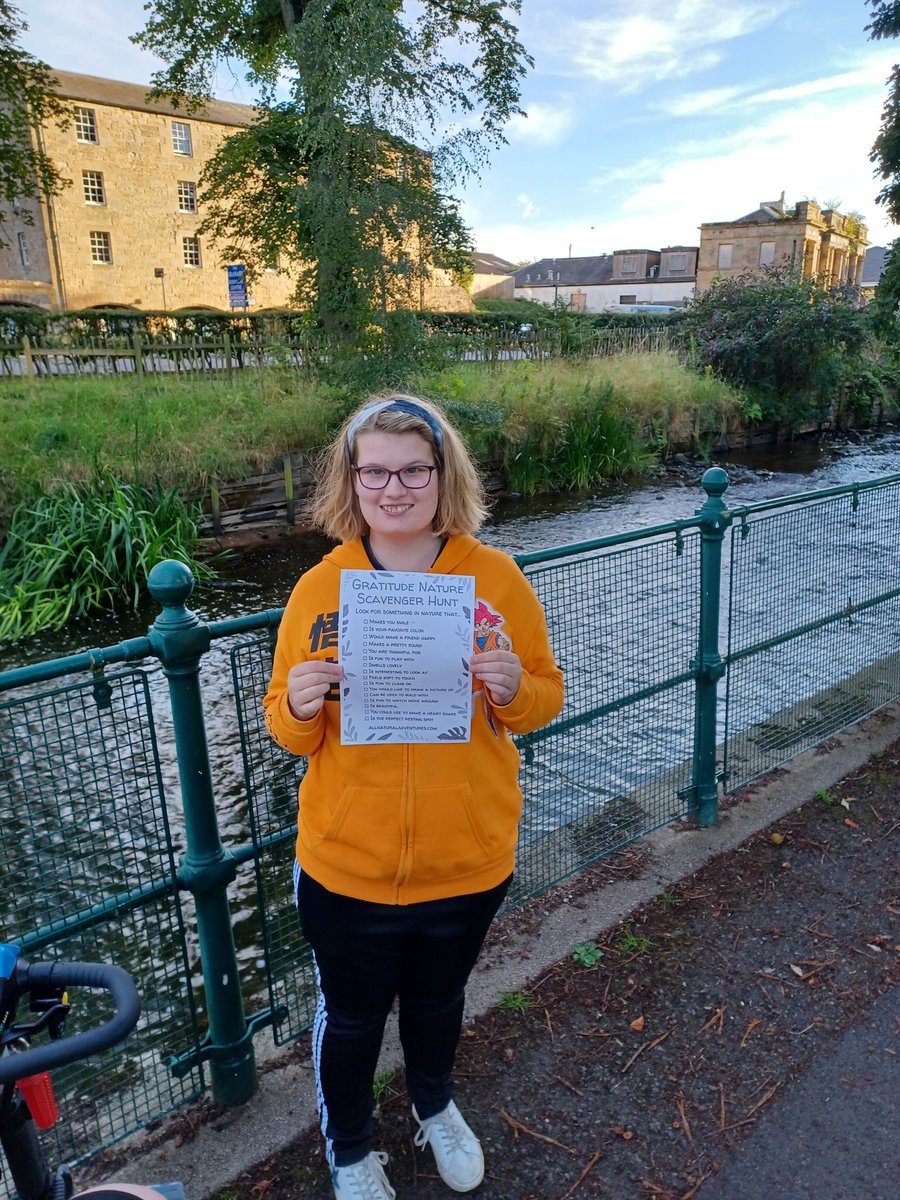 Stuart_ENABLE's tweet photo. The Cupar #ACEYouth are across at the park today to do a Gratitude #Nature Scavenger Hunt. I can't wait to see their pictures. Thankful the sun has been out for us and it been a lovely evening! https://t.co/0qdtSIVSEo
