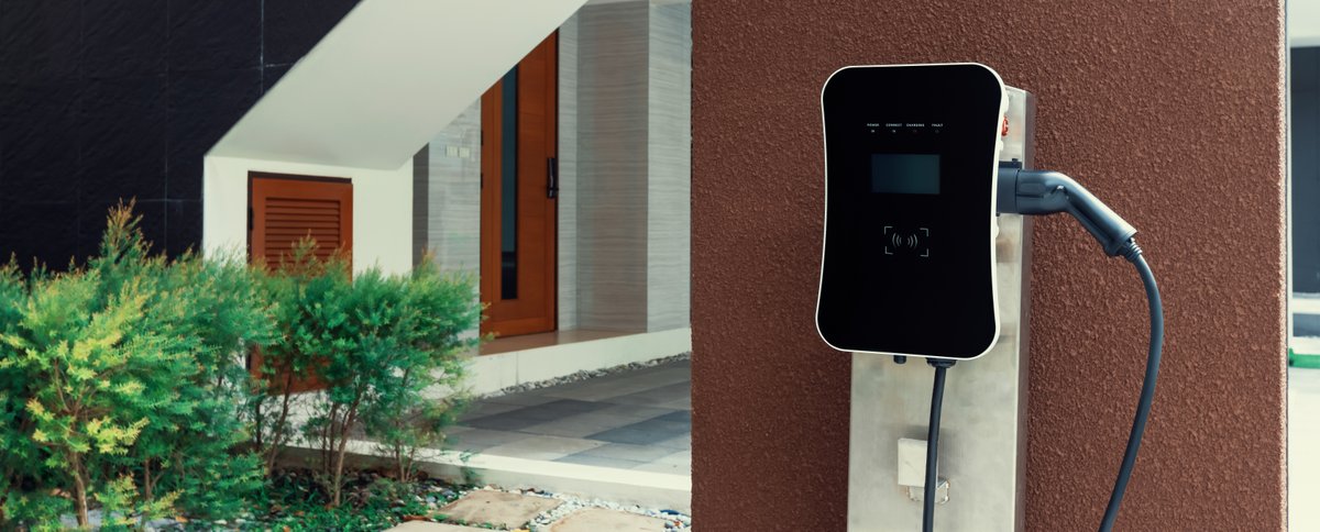 We are embarking on a remarkable journey - transforming how we understand and manage energy. I'm thinking about:
- Parallels with the telecom transformation.
- Homes as crucial nodes: generating, storing, and optimizing energy.
 #Energytransformation  
chris-logan.com/energy-as-a-pl…