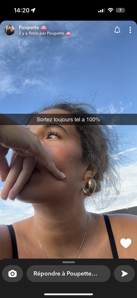 moraberly's tweet image. AHAHAHAHAHAHAHAH je suis en fou rires 😂😂😂😂😂😂😂😩😭