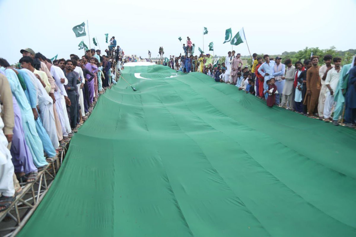 Thousands of people celebrated 76th independence day in lead of @rawalsharjeel with a huge rally at Hyderabad Rural PS63 Tandojam bypass 
#PakistanZindabad 🇵🇰🇱🇾🇱🇾